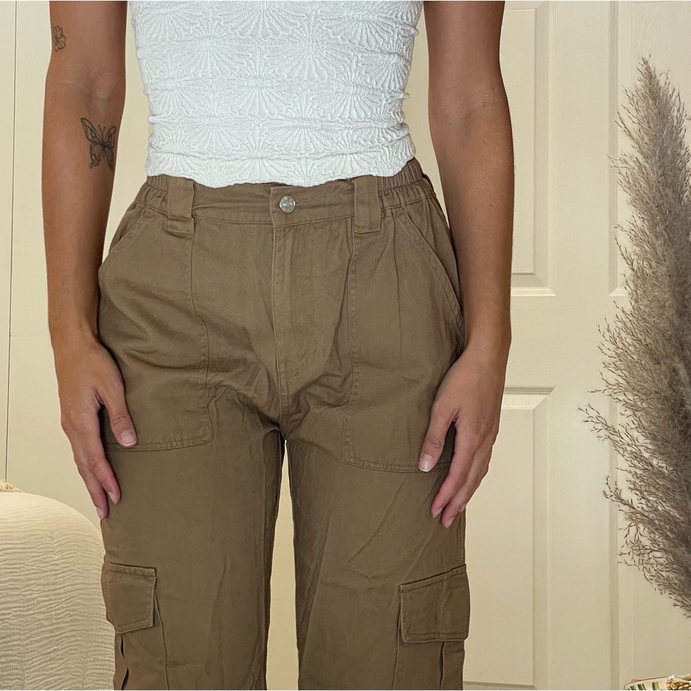 Relaxed cargo pants 🤎